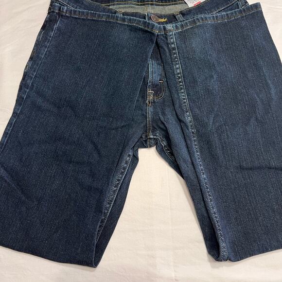 Men’s Relaxed boot fit wrangler jeans - Picture 8 of 10